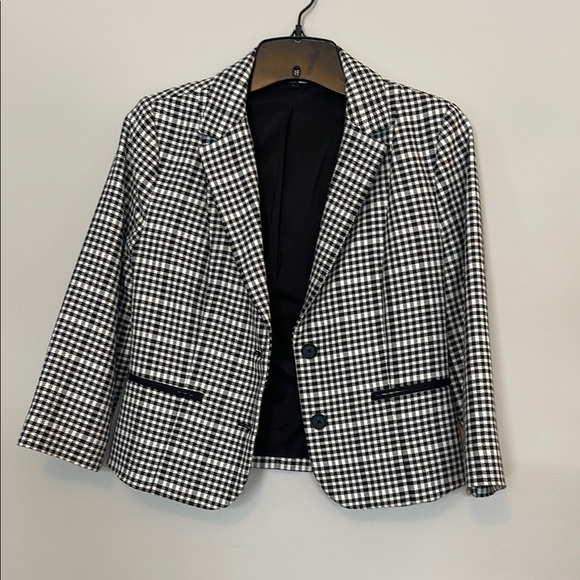 Classic Black and White Checkered Cropped Blazer from Express - Picture 1 of 1